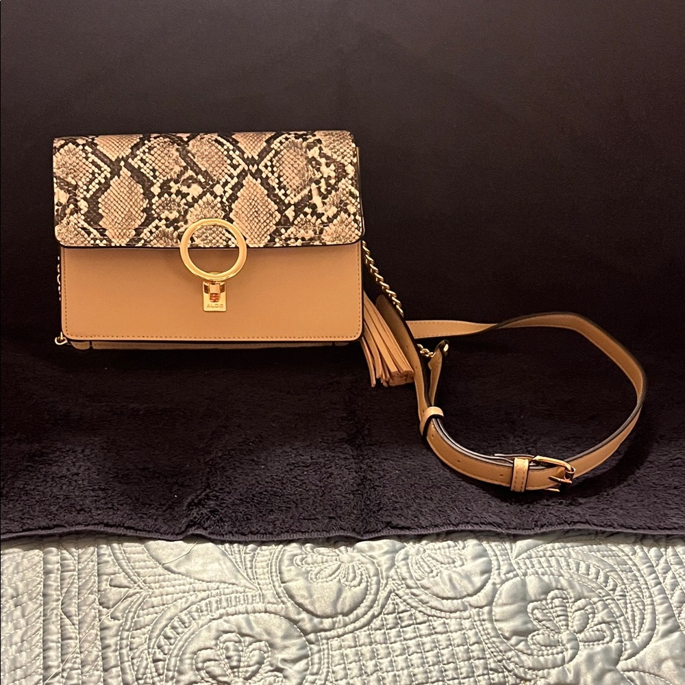 NWOT Aldo Tan Crossbody with Snake-Print Flap and Gold Ring